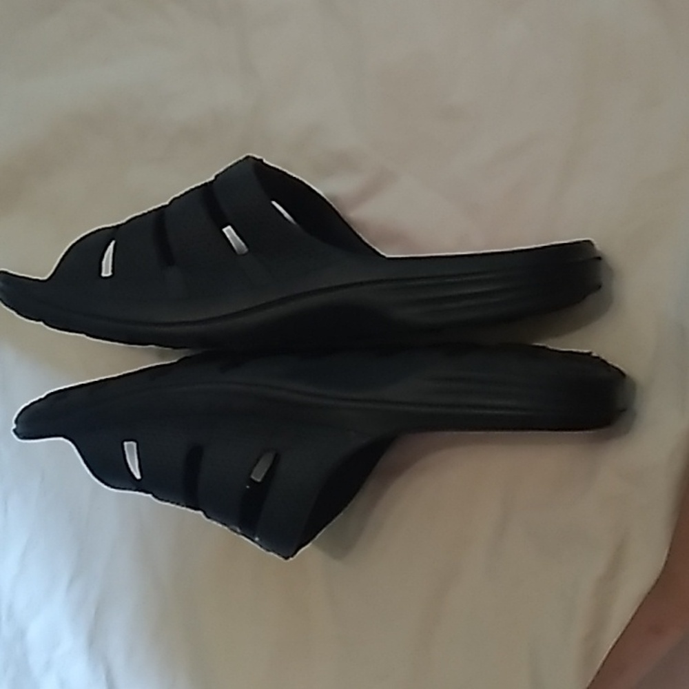β€οΈππ©΄Women's ACU massaging shoes size 40β€οΈππ©΄ - Picture 5 of 8